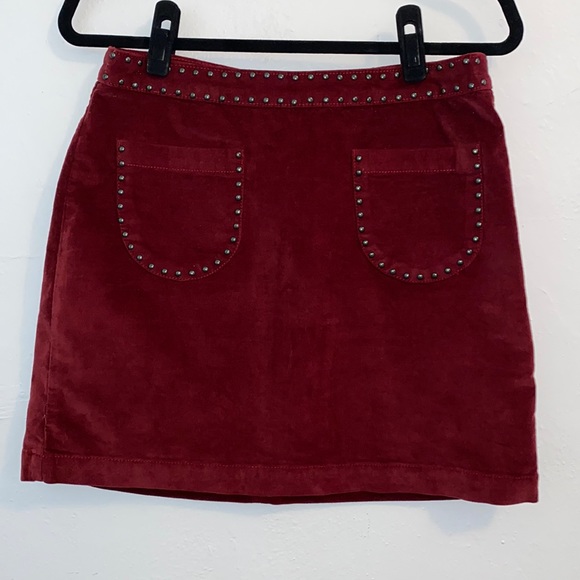 Skirt Burgundy Velvet  by Mossimo Supply & Co. Studded Pockets. NWOT - Picture 3 of 7
